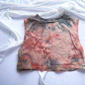 NWOT-Tie Dye crop Tank.